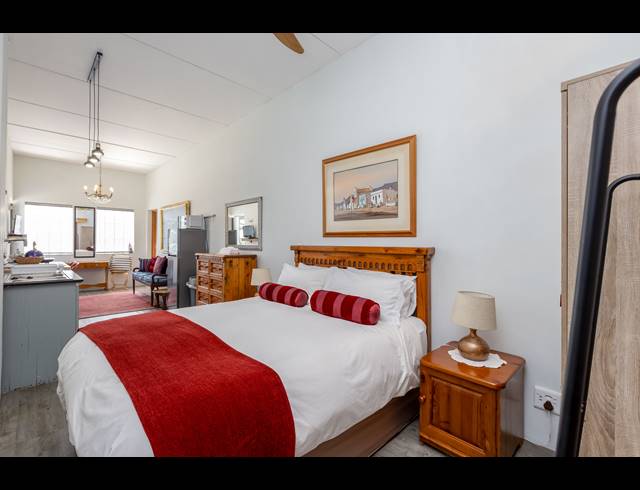 1 BEDROOM GATED ESTATE TO LET IN DEVILS PEAK ESTATE